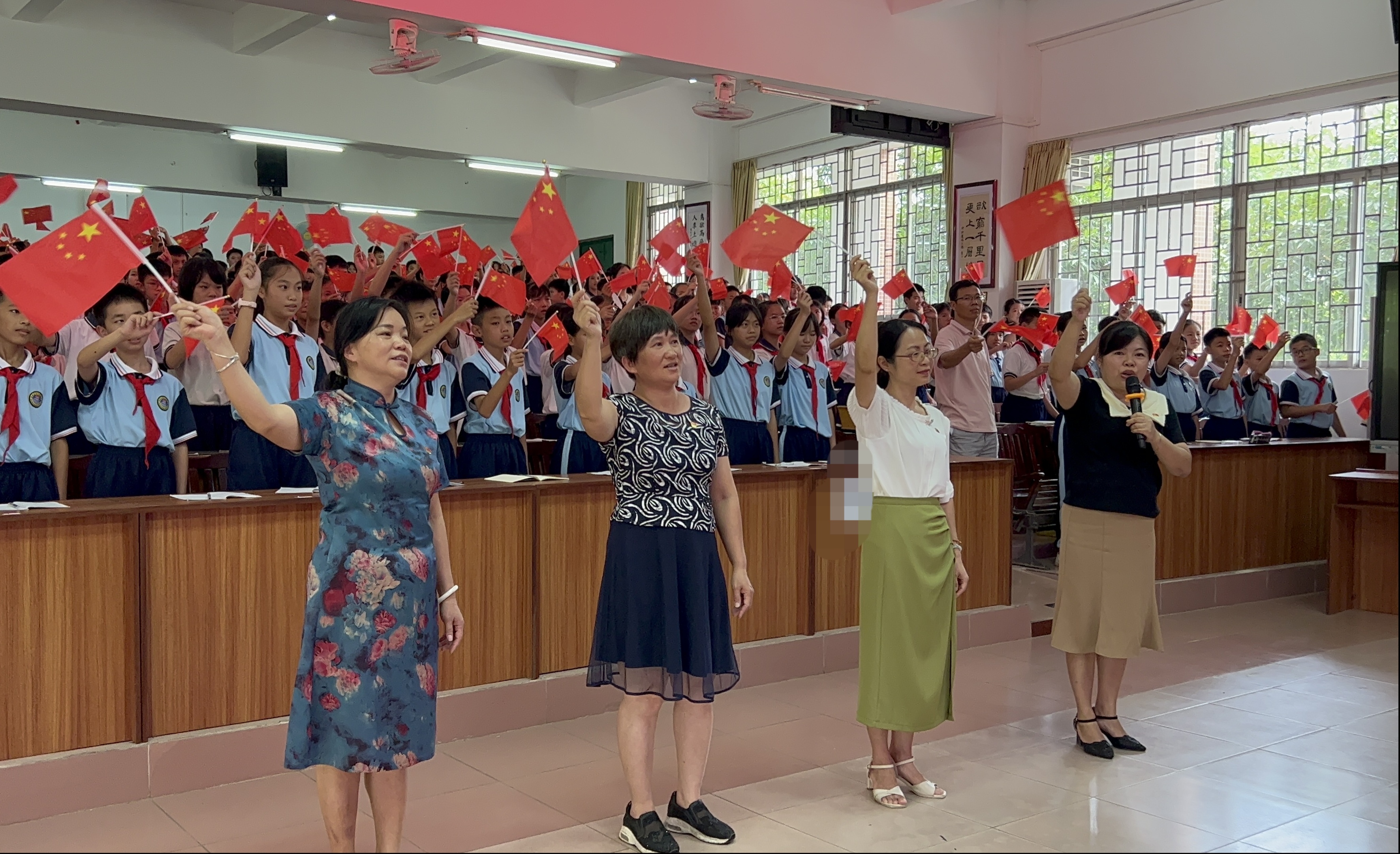 齊唱《唱支山歌給黨聽》.jpg